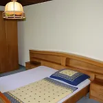 Strandhotel 3* Weyregg