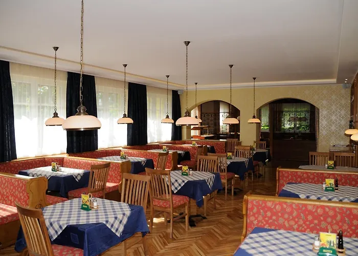 Strandhotel Hotel 3*