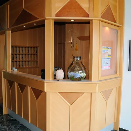 Strandhotel Отель 3*